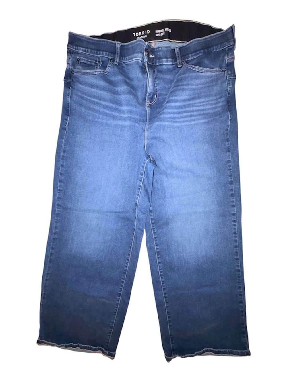 Torrid Bombshell Wide Leg super soft size 22 jeans